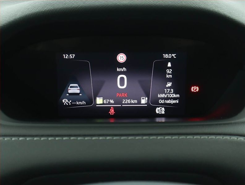 Škoda Enyaq (2022) Sportline iV 60 (62 kWh) - fotka 11 z 18