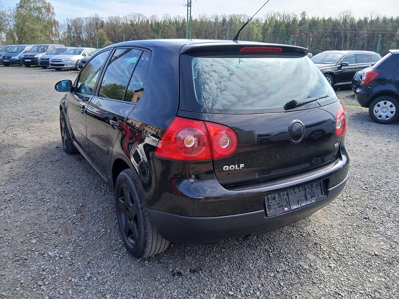 Volkswagen Golf 1.6i, GT Look, automat - fotka 12 z 31