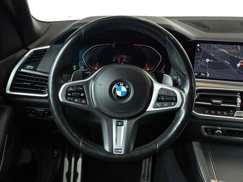 BMW X5 xDrive30d - fotka 13 z 22