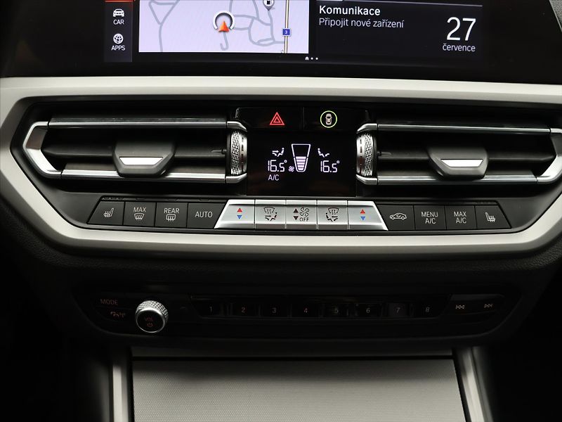 BMW Řada 3 2,0 320d 140 kW xDrive ADVANTA - fotka 16 z 28