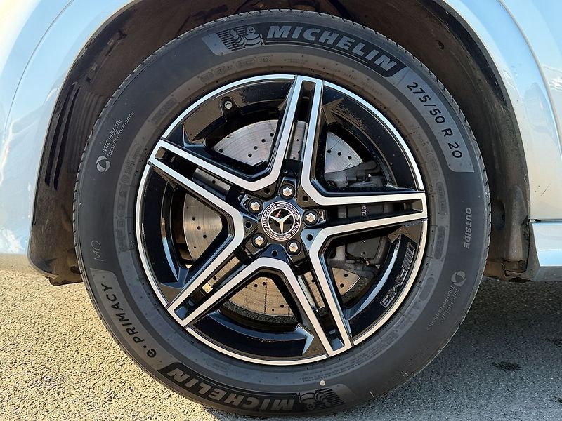 Mercedes-Benz GLE 450d 4MATIC AMG Line - fotka 26 z 33