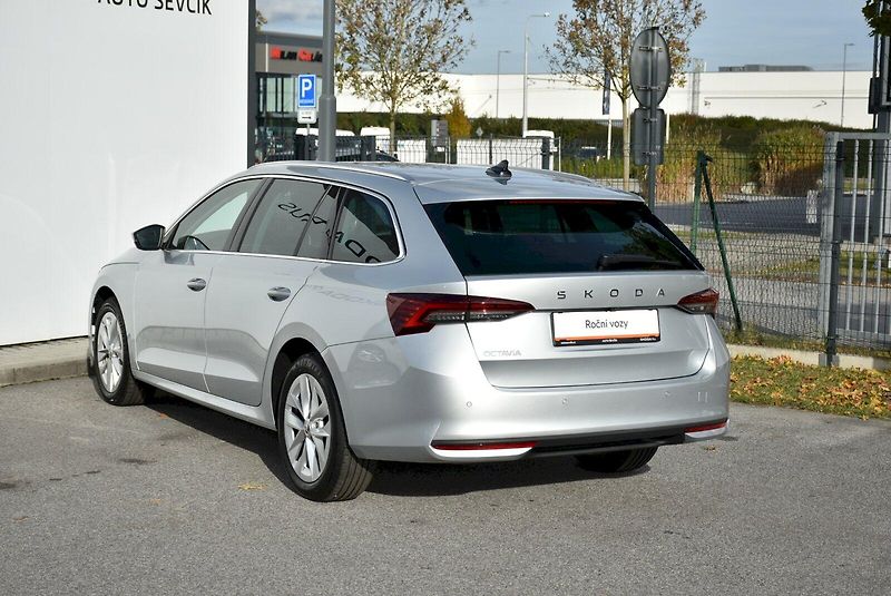Škoda Octavia (2024) TOP SELECTION 2.0 TDI 110kW DS - fotka 7 z 32