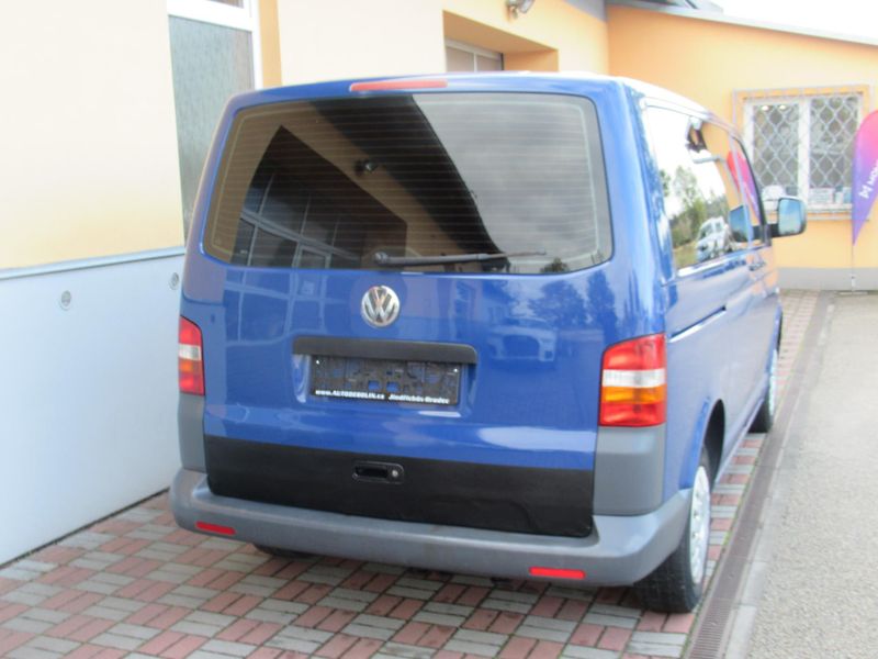 Volkswagen Transporter T5 1.9 TDI KLIMA 9 MÍST - fotka 10 z 22