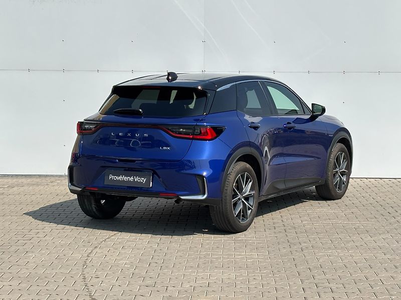 Lexus LBX 1.5 HSD e-CVT Emotion Tech - fotka 2 z 27