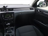 Škoda Superb (2011) Comfort 2.0 TDI, Automat, Navi - náhled 8