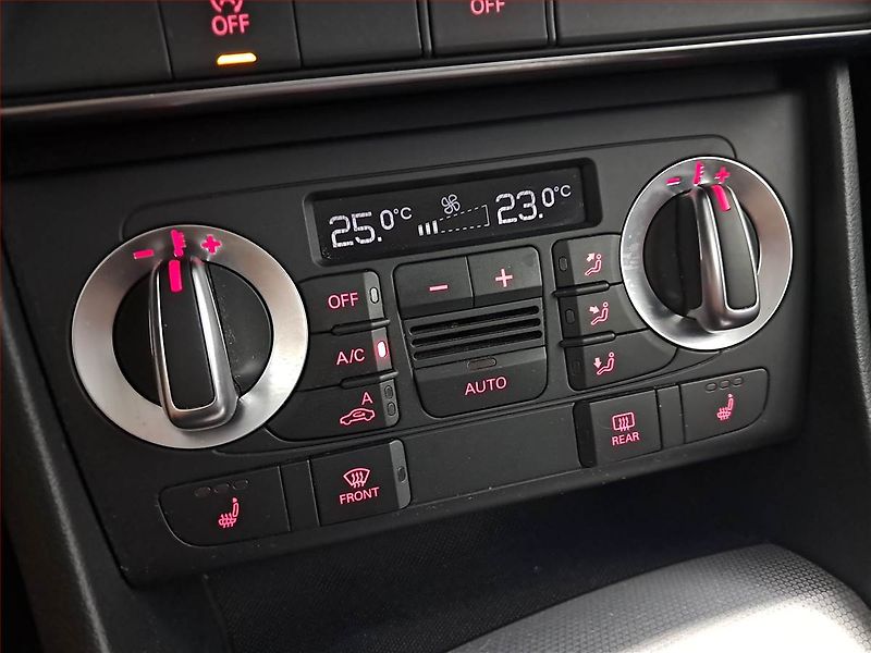 Audi Q3 (2014) 2.0 TDI, 4X4, Automat, Navi - fotka 16 z 20