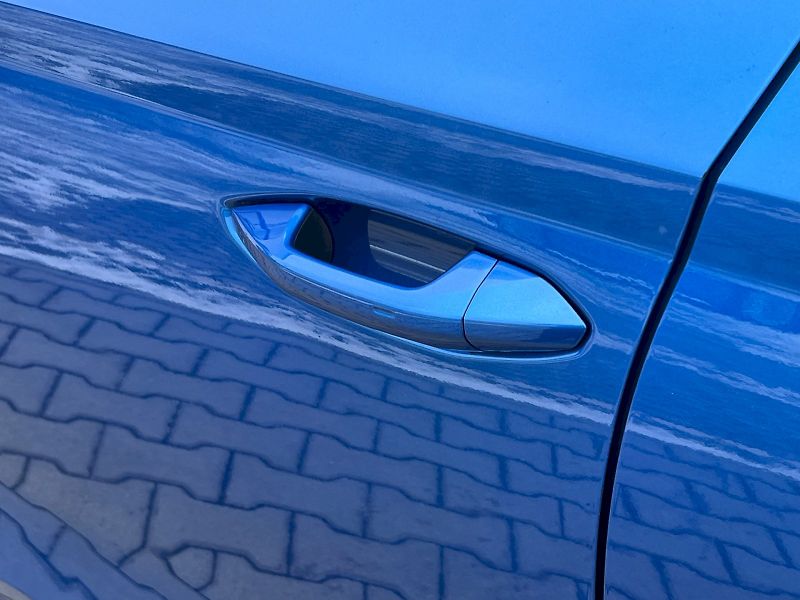 Škoda Octavia (2024) Liftback Top Selection 1.5 TSI - fotka 12 z 36