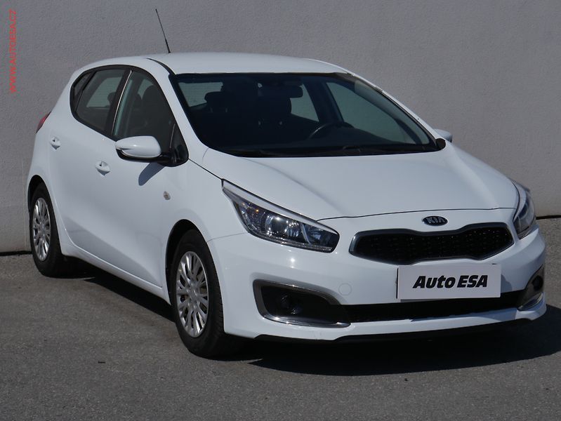 Kia Ceed (2016) 1.4i, ČR, AC, temp - fotka 1 z 18