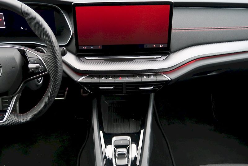 Škoda Octavia (2024) Combi 2,0 TSI / 195 kW DSG - fotka 9 z 31