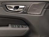 Volvo XC60 (2026) B5 AWD AUT DARK PLUS - náhled 26