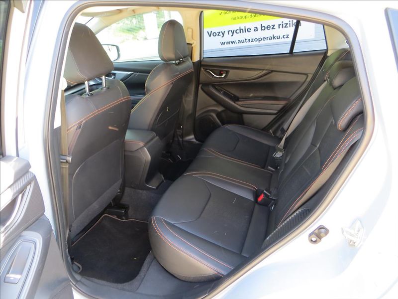 Subaru XV 2,0 i Executive ES Lineartroni - fotka 28 z 40