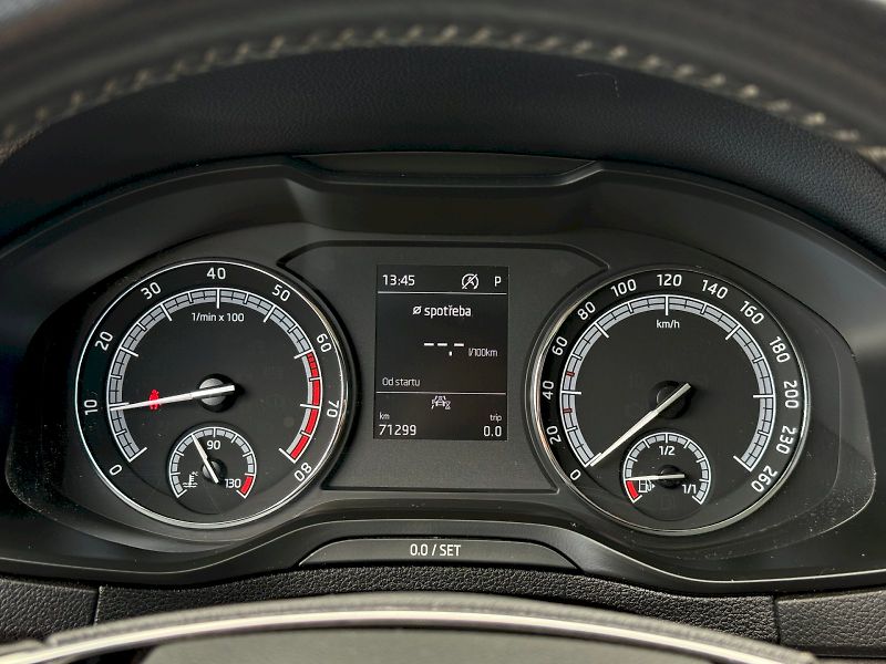 Škoda Karoq (2021) 1.5 TSI 110 kW DSG - fotka 7 z 24