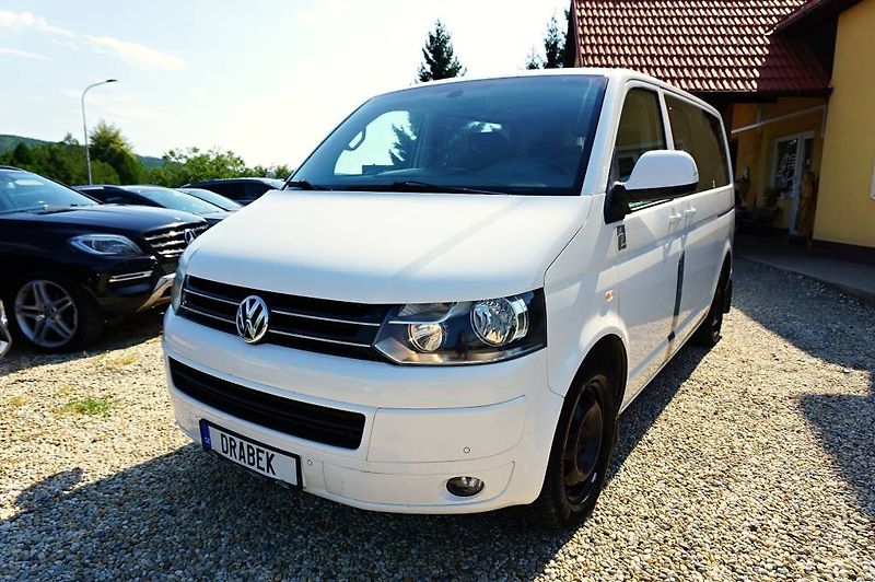 Volkswagen Multivan (2012) 2,0 BI-TDI 132 kW - fotka 10 z 42
