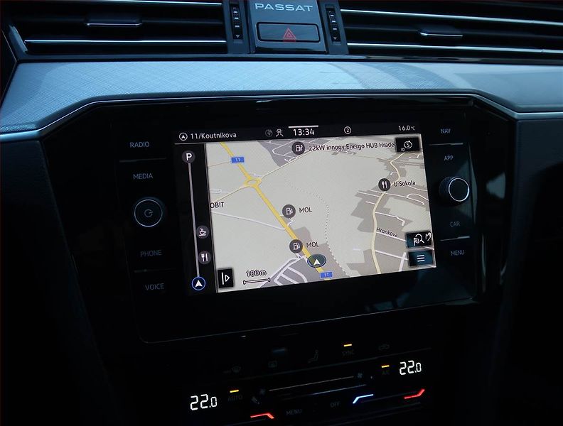Volkswagen Passat (2021) Elegance 2.0 TDI, Automat - fotka 21 z 23