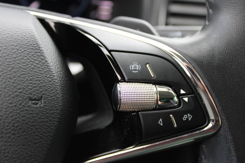 Škoda Karoq (2023) 1.5 TSI 110kW DSG záruka - fotka 14 z 32