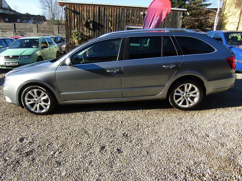 Škoda Superb (2011) 2.0 TDI 103kW  BEZ KOROZE - fotka 3 z 41
