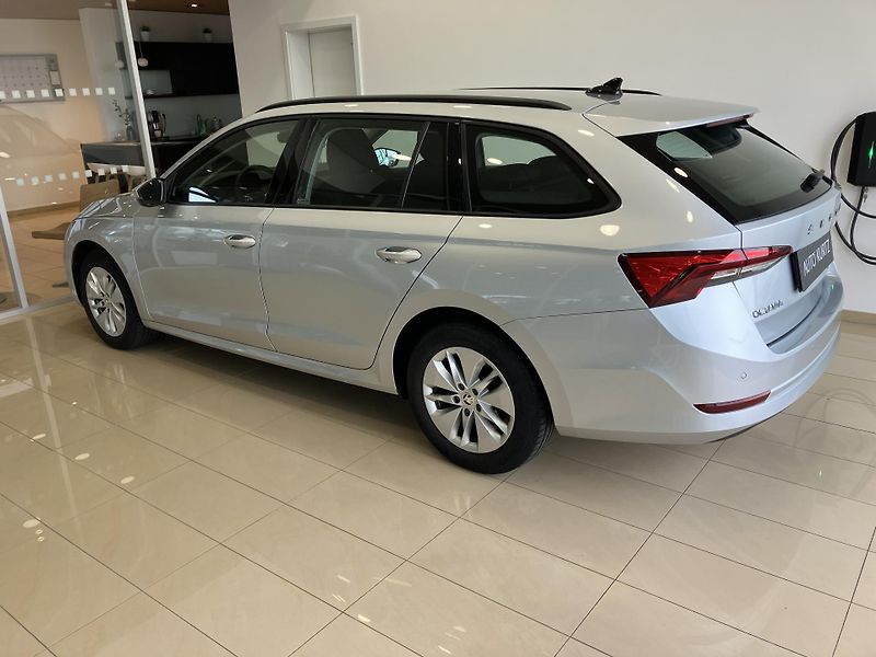 Škoda Octavia 2.0 TDI 85kW Ambition Combi M6 - fotka 7 z 30