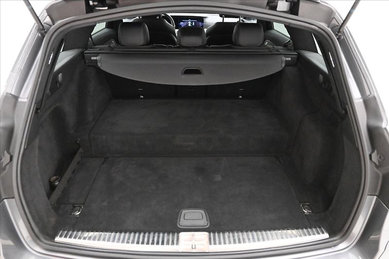 Mercedes-Benz Třídy E 2,0 300de 225kW 4Matic Záruka - fotka 10 z 30