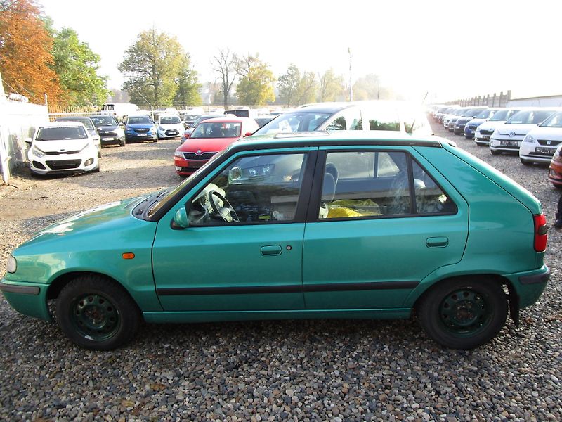 Škoda Felicia 1,3-50KW-NOVÁ STK - fotka 3 z 15