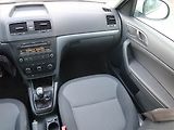 Škoda Yeti (2012) 2.0 TDI, Park. senzory - náhled 8