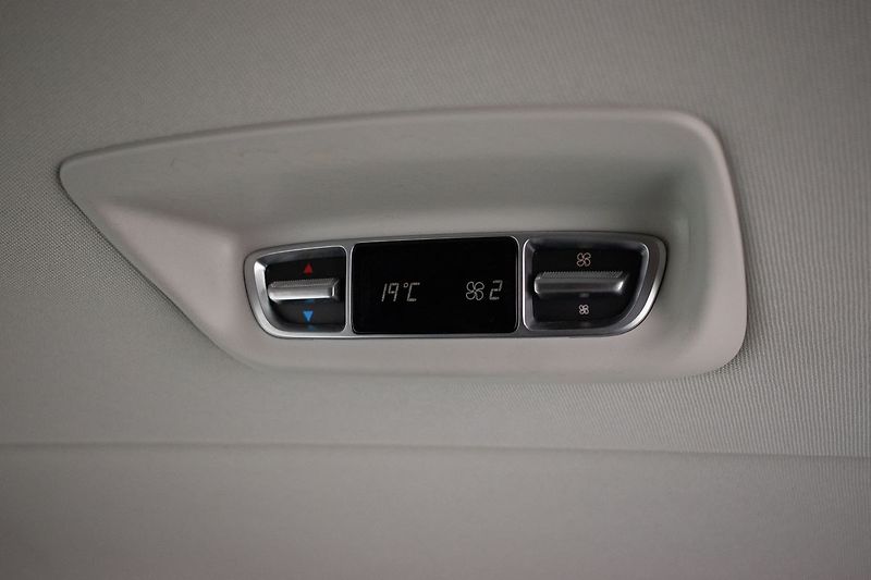 Mercedes-Benz Třídy V V 220d AUTOMAT*KAMERA*7.MÍST* - fotka 13 z 37