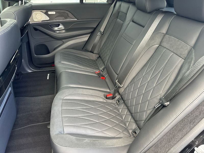 Mercedes-Benz GLE 53 AMG 4MATIC+ - fotka 14 z 31