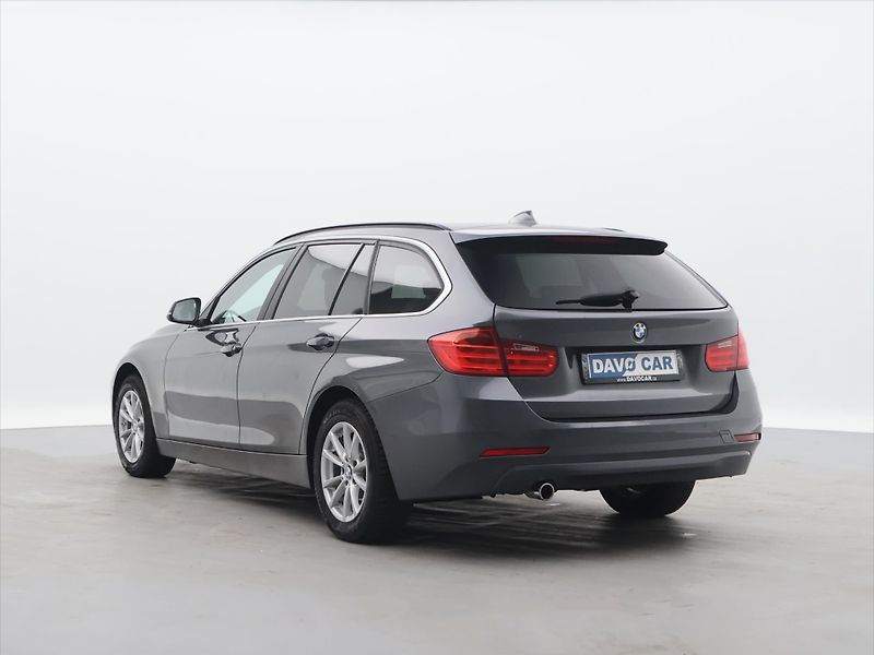 BMW Řada 3 2,0 320 XDrive 135kW Aut. - fotka 5 z 31