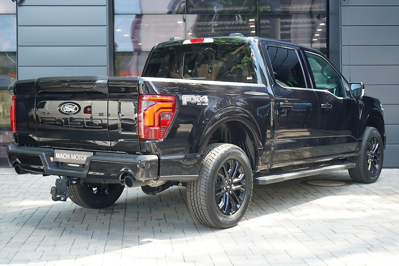 Ford F-150 (2026) Lariat 5,0 298 kW - fotka 8 z 56
