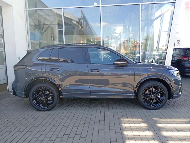 Volkswagen Tiguan (2026) 2,0 TDI 142kW 4MOT  R-Line Peo - fotka 4 z 19