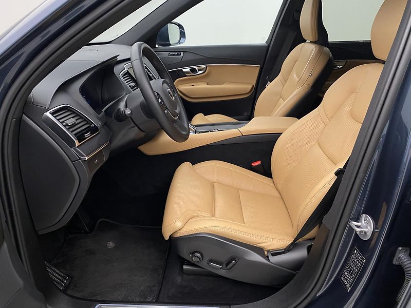 Volvo XC90 B5 AWD BRIGHT PLUS AUT CZ 7m - fotka 3 z 63