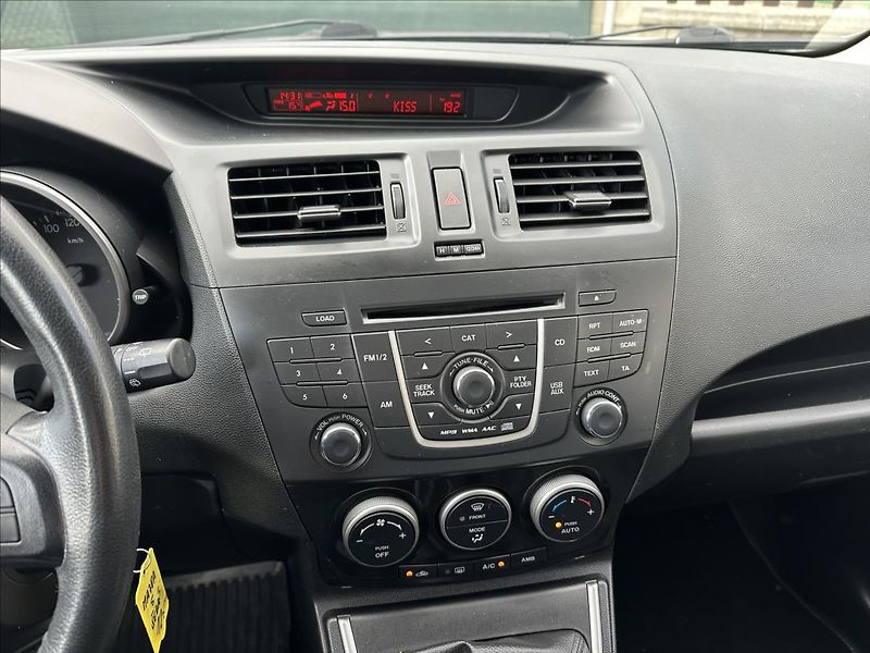 Mazda 5 2,0 7.míst - fotka 17 z 26