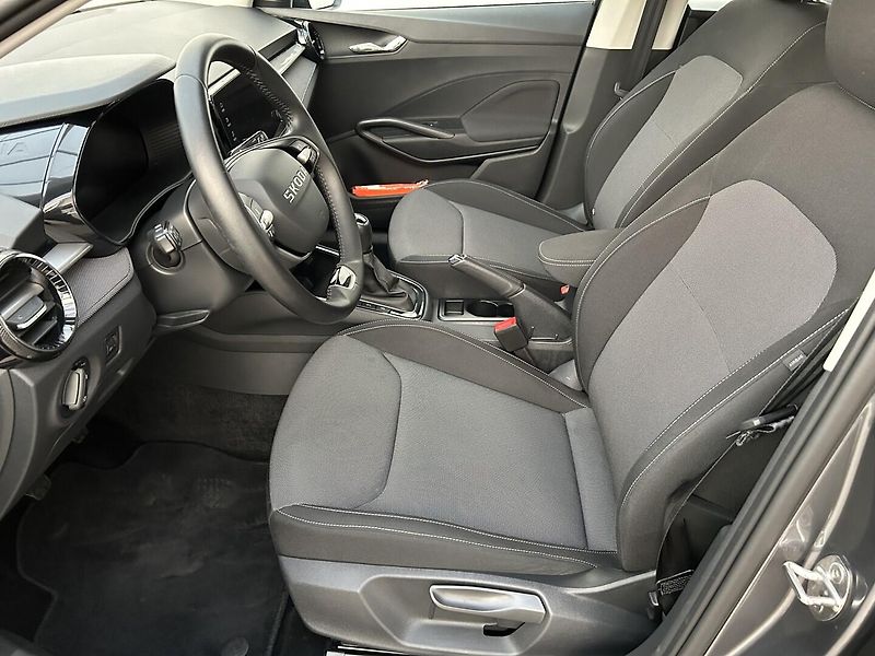 Škoda Fabia 1.0 MPI Selection - fotka 7 z 23