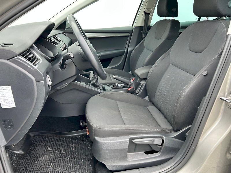 Škoda Octavia (2017) Style PLUS 1.6 TDI 85 kW - fotka 14 z 30