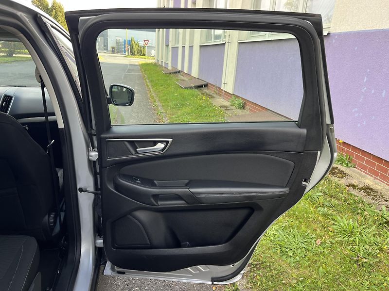 Ford S-MAX 2,0 TDCI /Trend + / servis.kn. - fotka 19 z 36