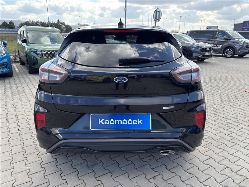 Ford Puma 1,0 EcoBoost Mhev 92kW ST-Line - fotka 4 z 32