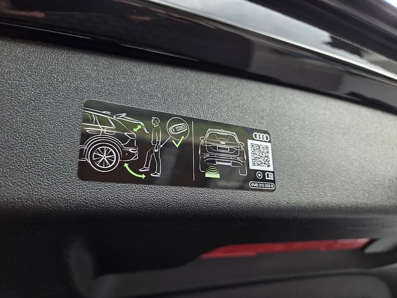 Audi Q5 SB Q S-Line Vzduch Pano MAXvýb - fotka 55 z 61