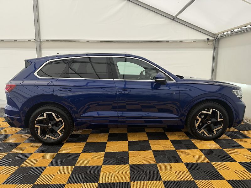 Volkswagen Touareg 3.0Tdi*1-MAJ*DPH*R-LINE*HUD* - fotka 7 z 47
