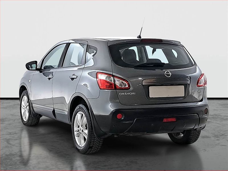 Nissan Qashqai (2012) 2.0 dCi, 4X4, Tempomat - fotka 4 z 18
