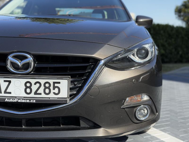 Mazda 3 (2014) 2.0i 88 kW/automat/revolution - fotka 7 z 19