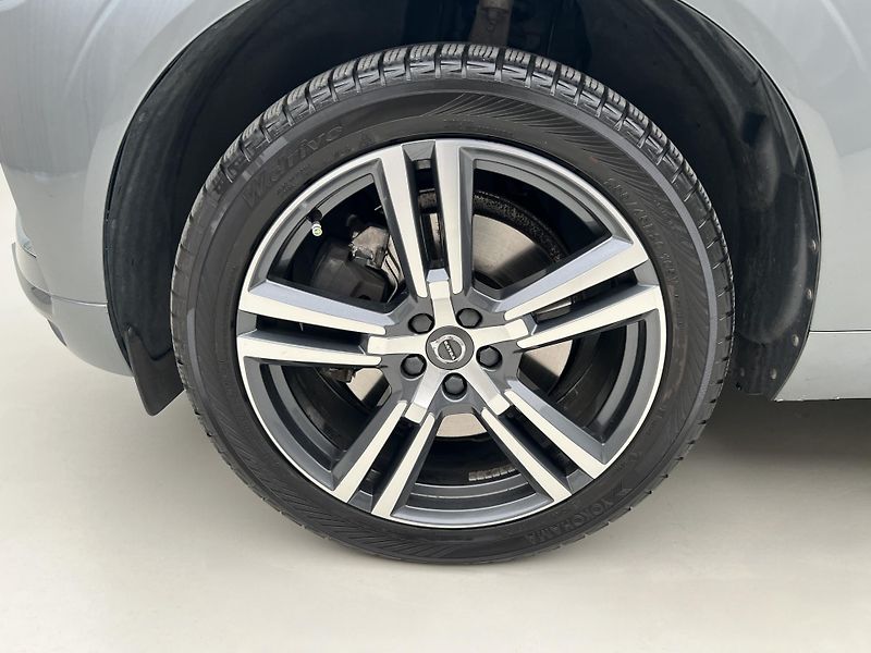 Volvo XC60 D4 INSCRIPTION AUT  - fotka 14 z 41