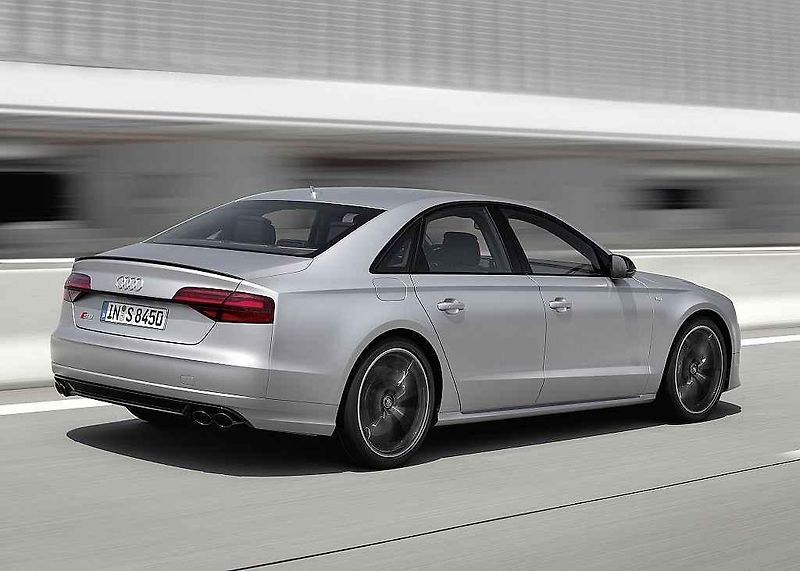 Audi S8 plus.