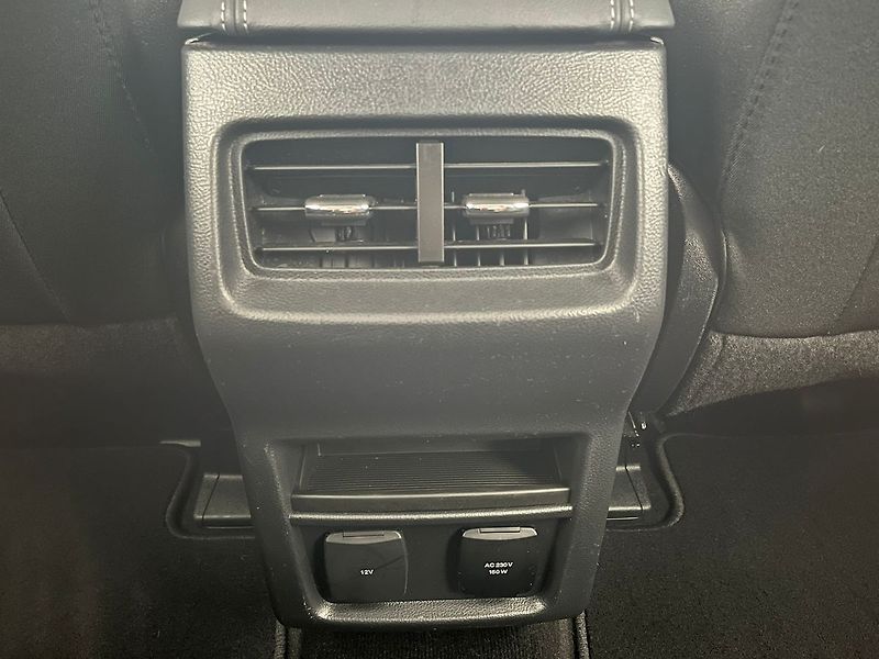 Ford S-MAX 2.5 Duratec HEV TITANIUM - fotka 30 z 64