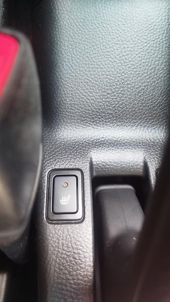 Suzuki Swift (2013) 1.2 16v 4x4  - fotka 18 z 35
