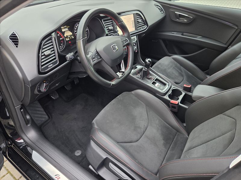 Seat Leon 1,8 TSi FR Full LED DCC 16V ST - fotka 9 z 25