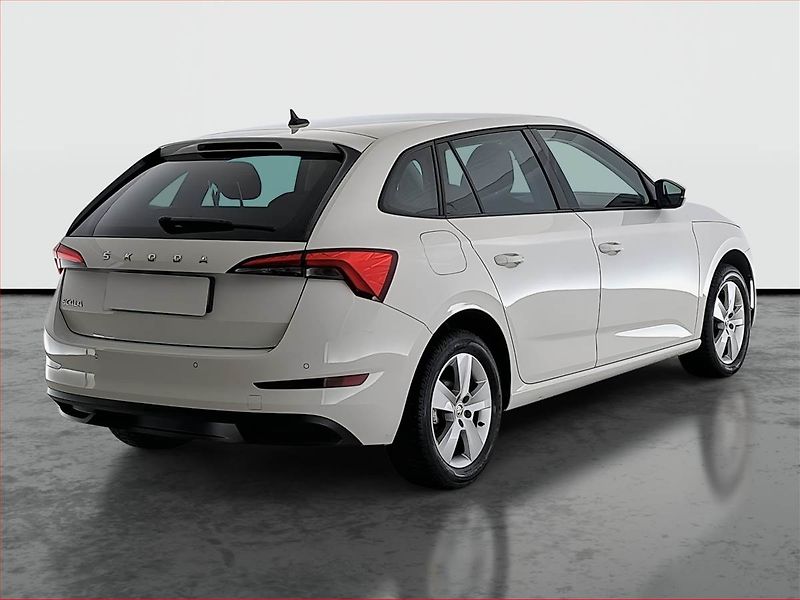 Volkswagen Golf (2018) 1.0 TSI, Tempomat - fotka 5 z 15