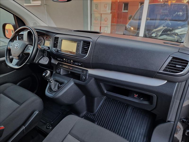 Toyota ProAce Verso 2.0 D-4d 106kw L2 Shuttle, ČR - fotka 13 z 50