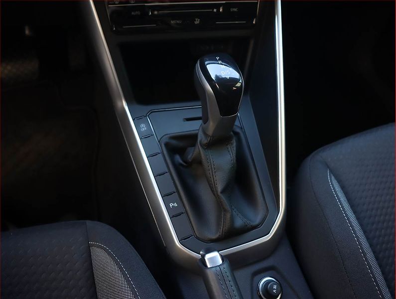 Volkswagen Polo (2025) 1.0 TSI - fotka 13 z 22