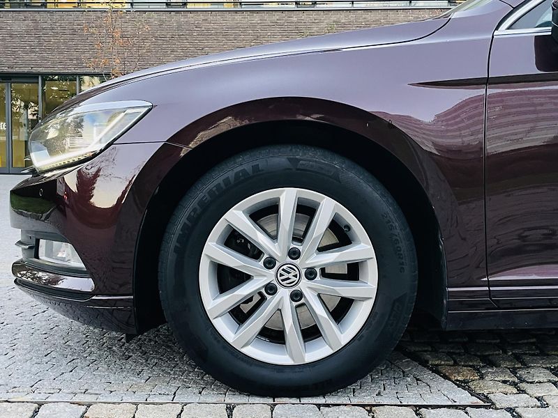Volkswagen Passat 1.4TSI AUT TAŽNÉ SERVISKA LED - fotka 49 z 49