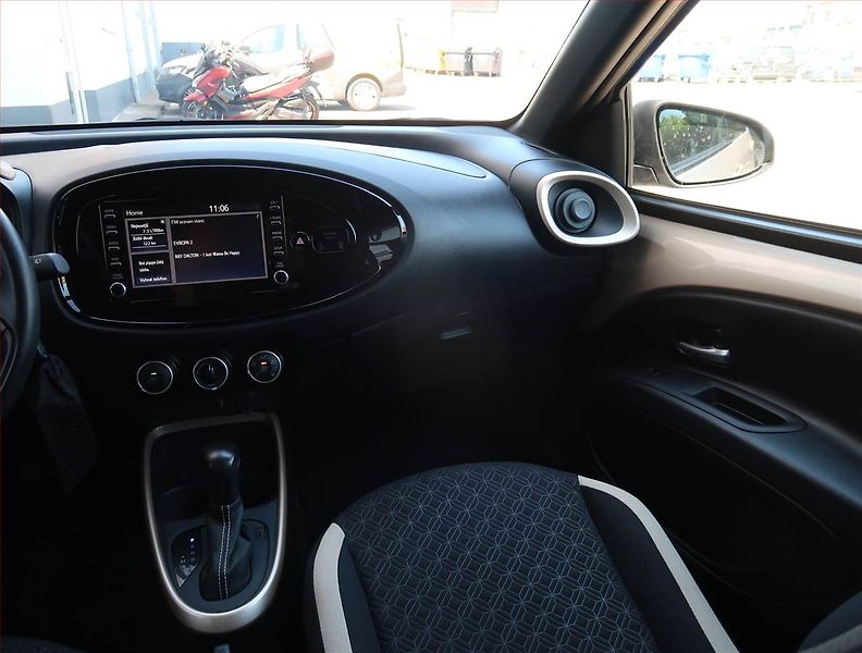 Toyota Aygo (2022) 1.0 VVT-i, Automat, ČR,1.maj - fotka 8 z 18