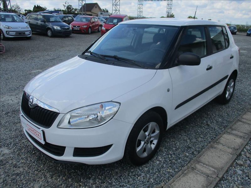 Škoda Fabia 1,2 TSi, klimatizace,serviska, - fotka 3 z 28